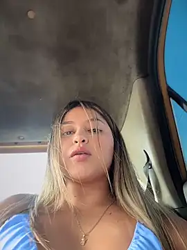 lunablossom  online show from 03.28.26