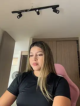 lunablossom  online show from 03.29.26