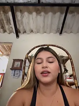 lunablossom  online show from 03.31.26