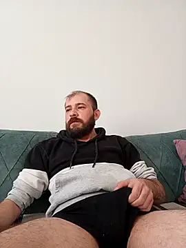 Snapshot of NiiiRvaNaa chatting on 11.15.25 NiiiRvaNaa online show from 11.15.25