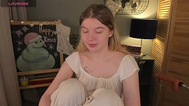 ohmyJuliet online show from 12.13.24