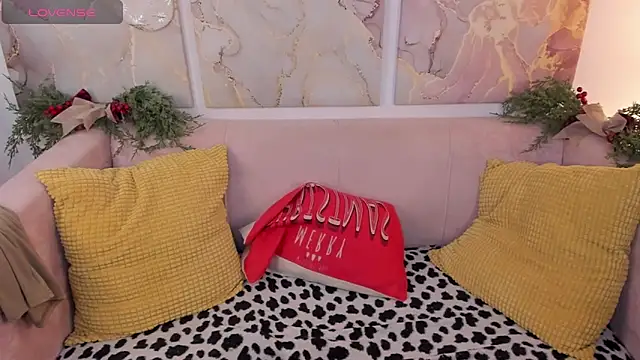 ohmyJuliet online show from 12.22.24