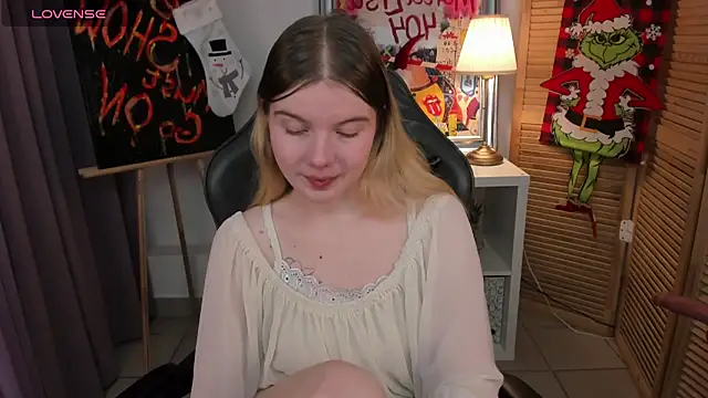 ohmyJuliet online show from 01.04.25