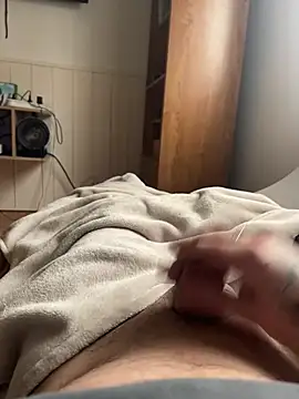 Snapshot of RenaudS-02 chatting on 02.07.25 RenaudS-02 online show from 02.07.25