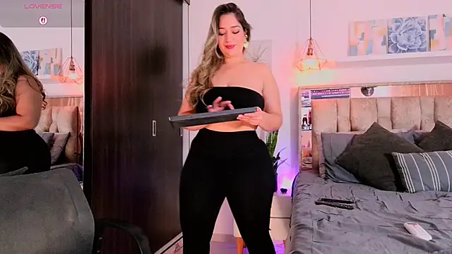 Dulce Morrys online show from 03.15.26