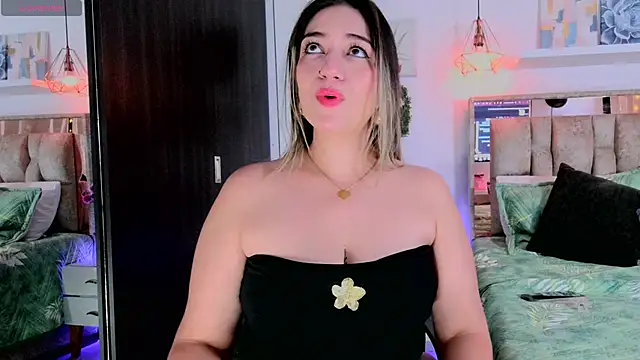 Snapshot of Dulce_Morrys chatting on 05.01.26 Dulce Morrys online show from 05.01.26