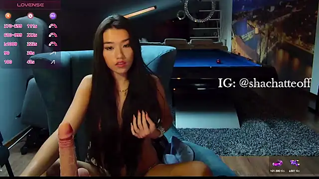 Snapshot of shachatteof chatting on 10.15.25 shachatteof online show from 10.15.25