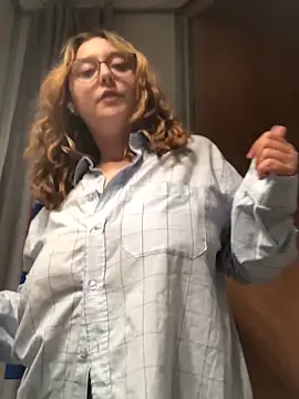 NaughtyRapunzel7 online show from 09.26.25