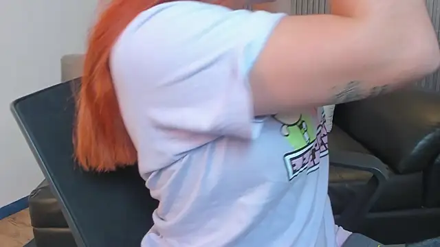 Snapshot of kimbrownn chatting on 02.13.25 kimbrownn online show from 02.13.25