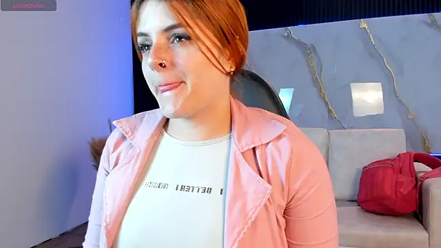 Snapshot of kimbrownn chatting on 10.27.25 kimbrownn online show from 10.27.25