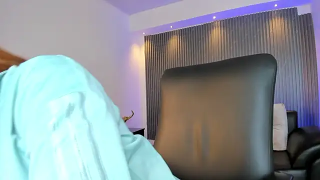 kimbrownn online show from 12.17.25