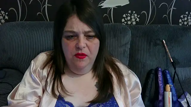 HouseWifeWhore Milf online show from 03.24.26