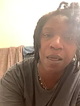 Snapshot of markquanna chatting on 05.24.26 markquanna online show from 05.24.26