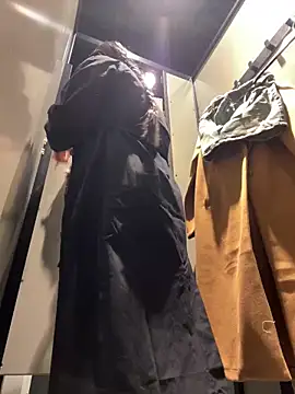 Snapshot of CrazzyChicks chatting on 03.20.25 CrazzyChicks online show from 03.20.25