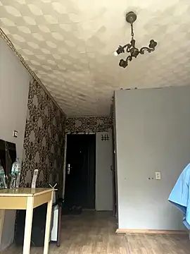 Snapshot of CrazzyChicks chatting on 09.14.25 CrazzyChicks online show from 09.14.25