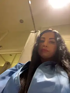 Snapshot of CrazzyChicks chatting on 09.21.25 CrazzyChicks online show from 09.21.25