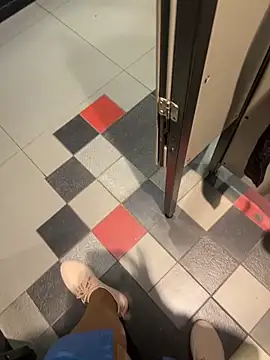 Snapshot of CrazzyChicks chatting on 09.25.25 CrazzyChicks online show from 09.25.25