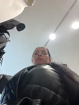 CrazzyChicks online show from 03.22.26