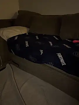 Snapshot of CarmelaAnthony chatting on 11.08.25 CarmelaAnthony online show from 11.08.25