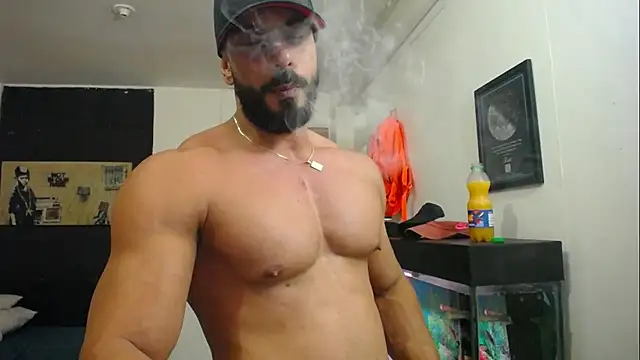 Snapshot of romeolovedark chatting on 01.26.25 romeolovedark online show from 01.26.25