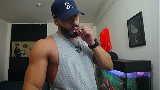 Snapshot of romeolovedark chatting on 02.07.25 romeolovedark online show from 02.07.25