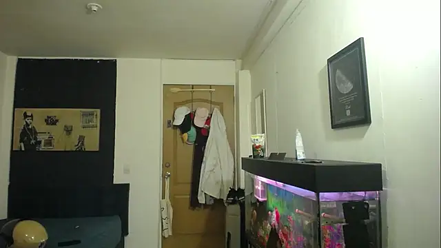 Snapshot of romeolovedark chatting on 02.26.25 romeolovedark online show from 02.26.25