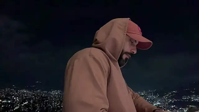 Snapshot of romeolovedark chatting on 03.10.25 romeolovedark online show from 03.10.25