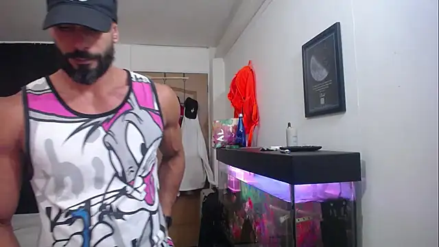 Snapshot of romeolovedark chatting on 03.19.25 romeolovedark online show from 03.19.25