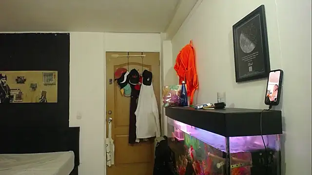 Snapshot of romeolovedark chatting on 03.21.25 romeolovedark online show from 03.21.25