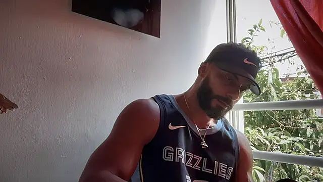 Snapshot of romeolovedark chatting on 09.23.25 romeolovedark online show from 09.23.25