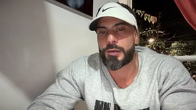 Snapshot of romeolovedark chatting on 10.13.25 romeolovedark online show from 10.13.25