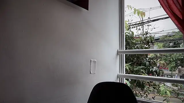 Snapshot of romeolovedark chatting on 10.24.25 romeolovedark online show from 10.24.25