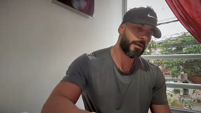 romeolovedark online show from 11.18.25