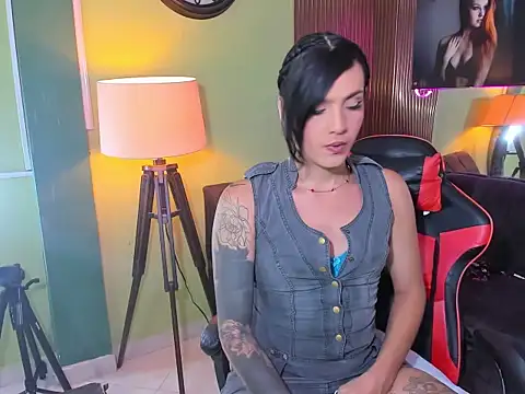 ximena22love online show from 11.21.25