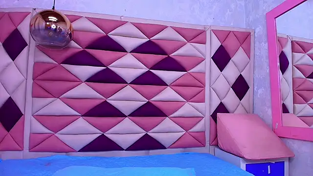 Snapshot of agath_69 chatting on 10.06.25 agath 69 online show from 10.06.25