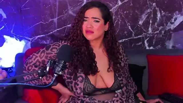 Snapshot of HannaMiills@xh chatting on 01.14.26 HannaMiillsxh online show from 01.14.26