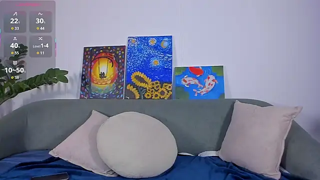 Snapshot of TIFFANYRUSSO chatting on 10.30.25 TIFFANYRUSSO online show from 10.30.25