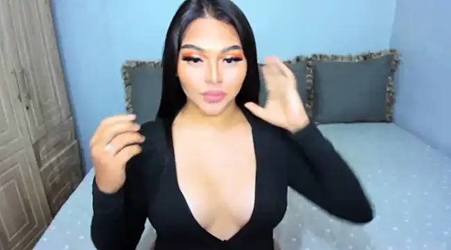 Snapshot of shantal_r0mance chatting on 12.10.24 shantal r0mance online show from 12.10.24