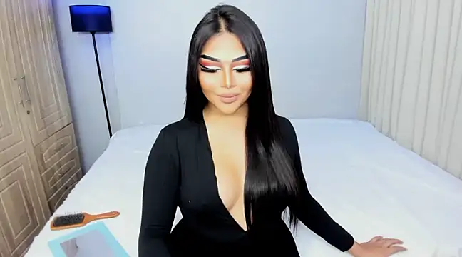 Snapshot of shantal_r0mance chatting on 03.05.25 shantal r0mance online show from 03.05.25