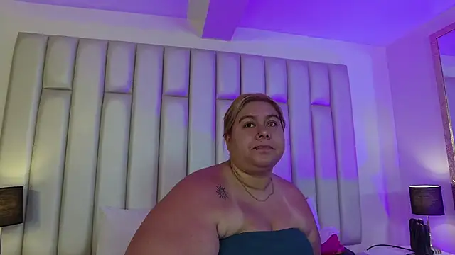 aandreaperez online show from 03.24.26