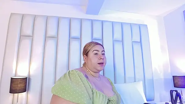 aandreaperez online show from 03.30.26