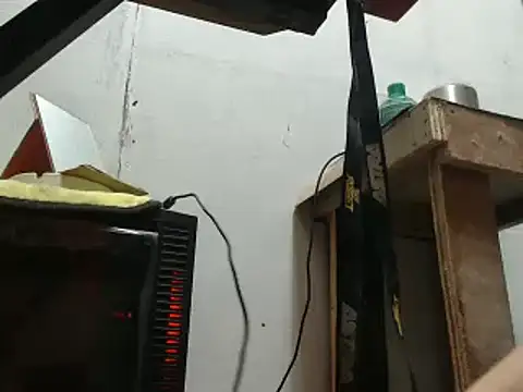 Snapshot of 30cmUncutSelfsucker chatting on 01.01.25 30cmUncutSelfsucker online show from 01.01.25