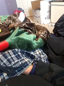 Hugetings online show from 02.14.25