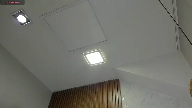 SebastianMaximoff online show from 10.14.25