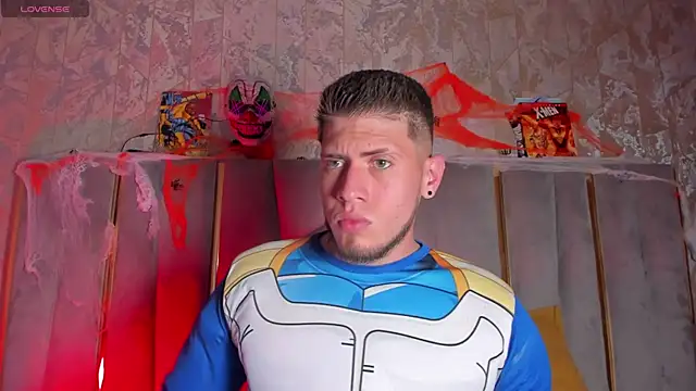 SebastianMaximoff online show from 10.31.25