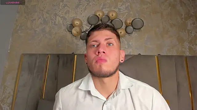 SebastianMaximoff online show from 11.04.25