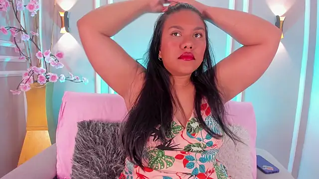 Snapshot of ale_cam chatting on 10.17.25 ale cam online show from 10.17.25