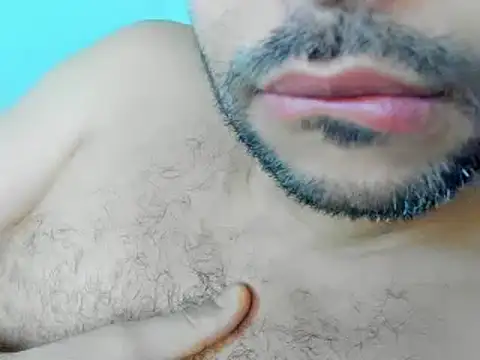 Snapshot of Dani_Lop chatting on 02.01.25 Dani Lop online show from 02.01.25