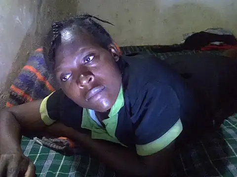 Snapshot of cute-shamza chatting on 09.17.25 cute-shamza online show from 09.17.25