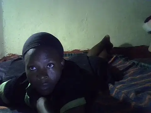 Snapshot of cute-shamza chatting on 10.10.25 cute-shamza online show from 10.10.25